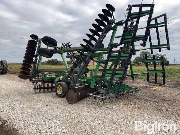 john-deere-630-image-7