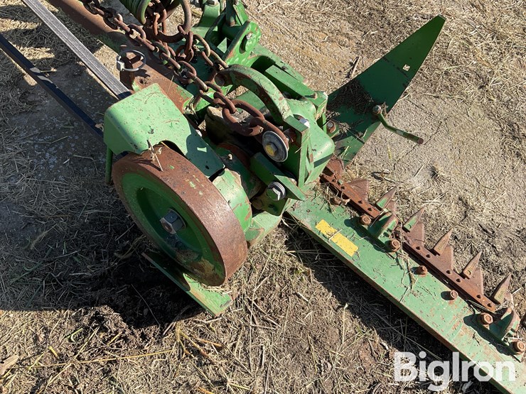 john-deere-350-image-10