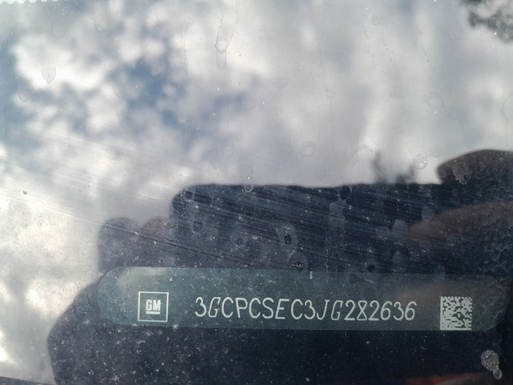 2018-chevrolet-silverado-image-8