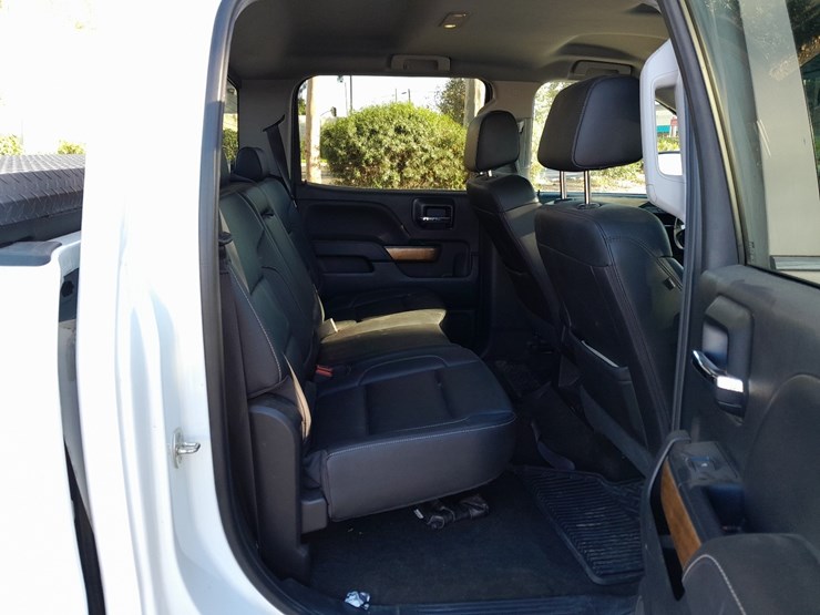 2018-chevrolet-silverado-image-6