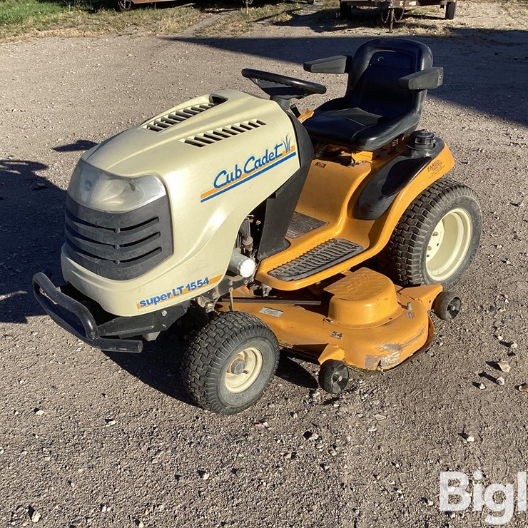 CUB CADET LT1554