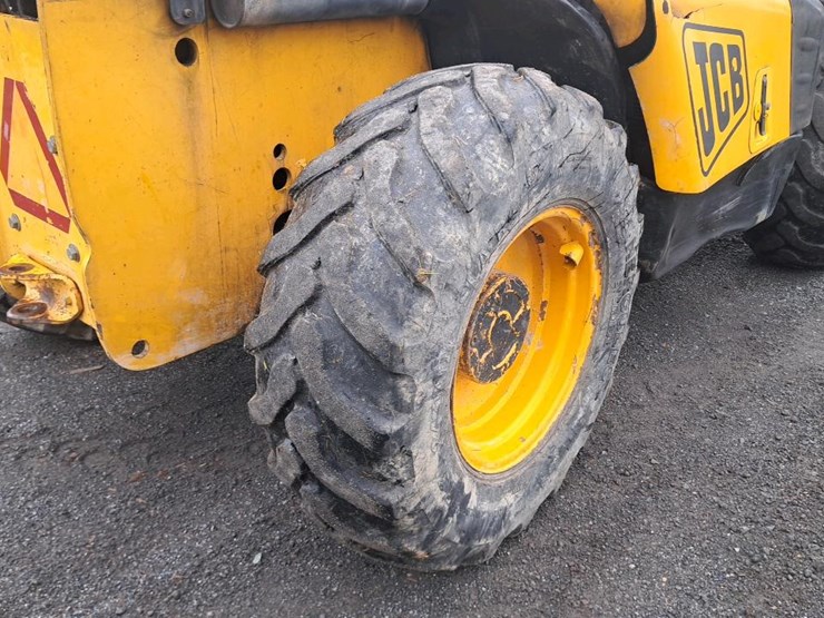2004-jcb-535-60-image-24