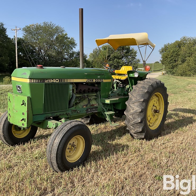 1980 JOHN DEERE 2940
