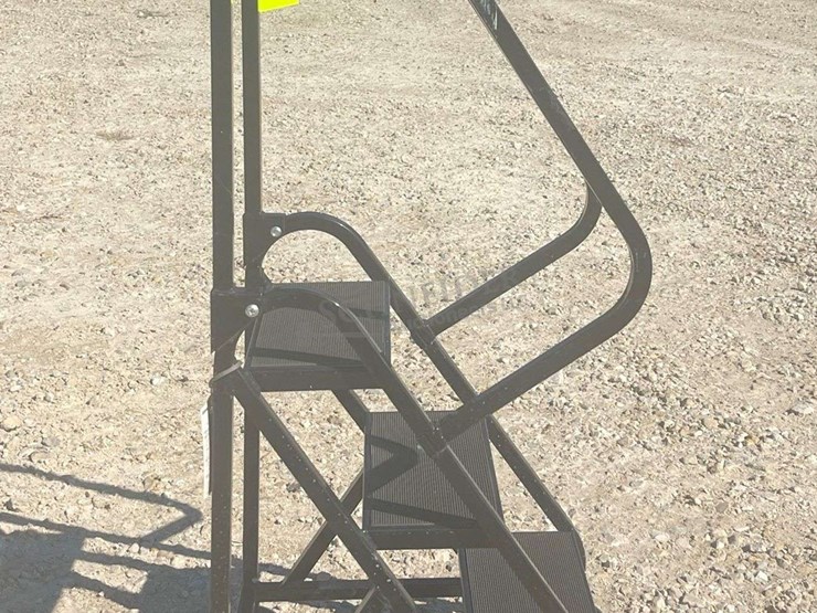 cotterman-28"-rolling-utility-stairs-image-2