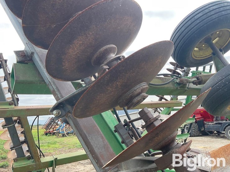 john-deere-630-image-19