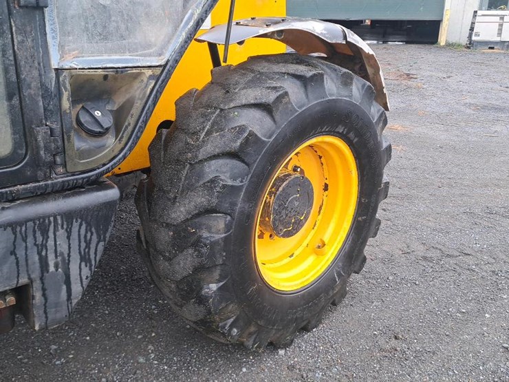 2004-jcb-535-60-image-26