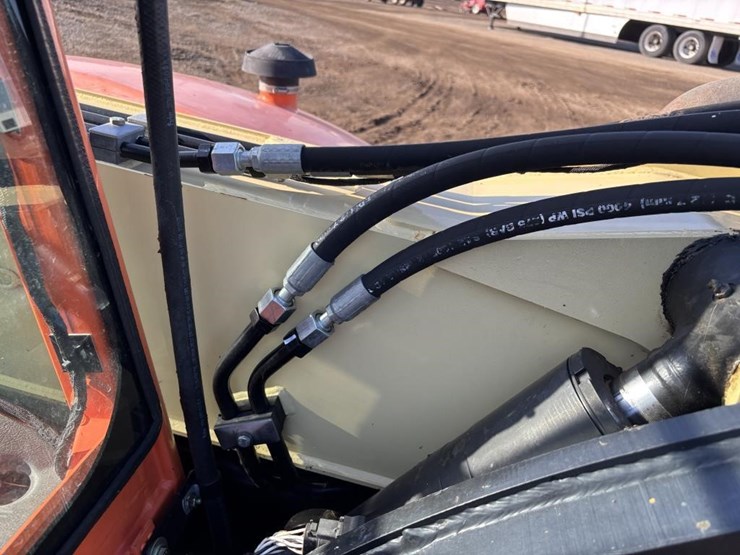 2017-jlg-g5-18a-image-38