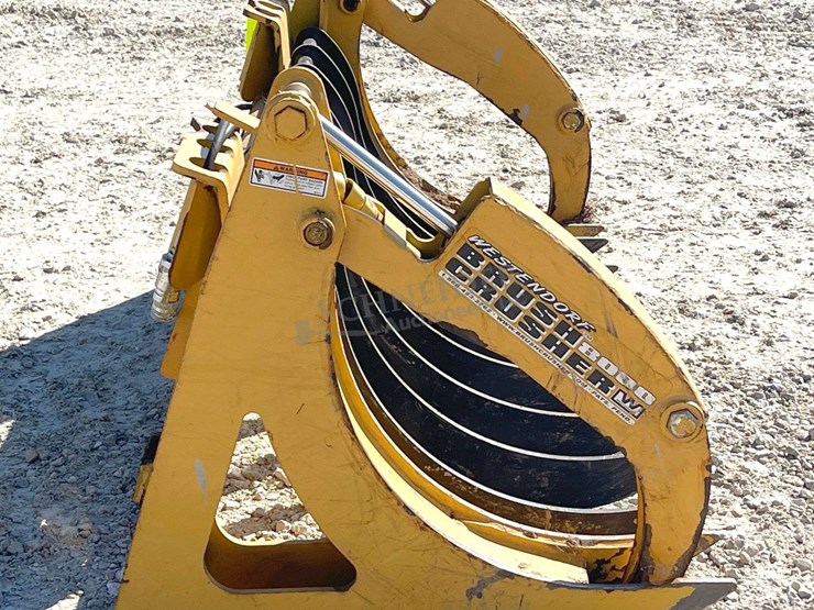 westendorf-brush-crusher-8000-skid-steer-brush-grapple,-from-the-estate-of-dr.-ken-buchmann-image-3