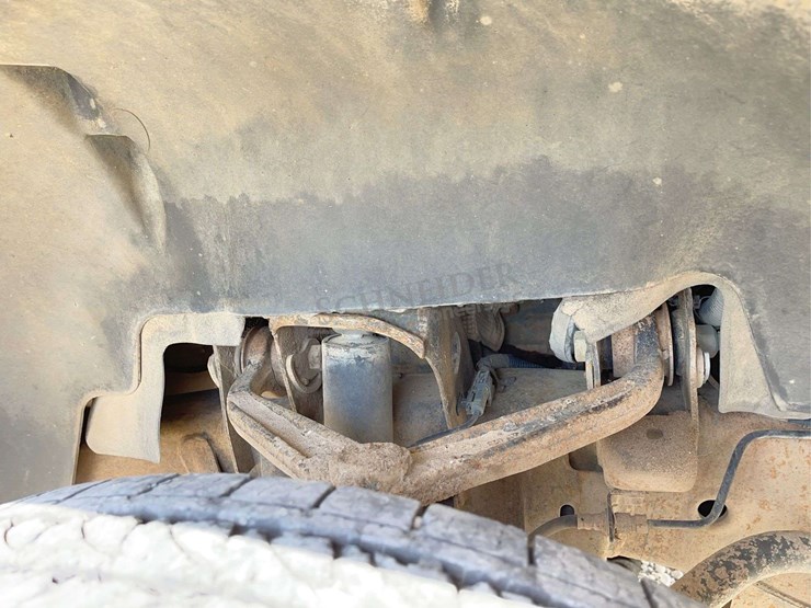 2012-chevrolet-3500-image-16