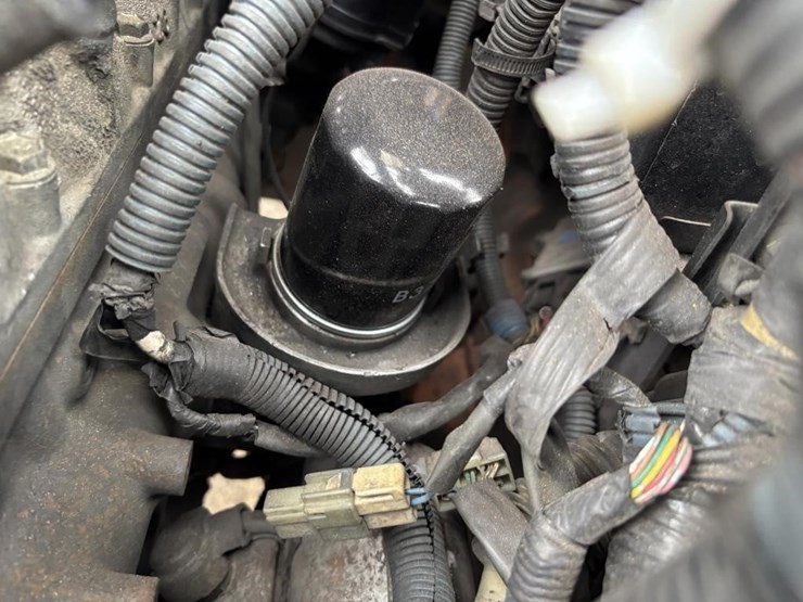 2011-toyota-8fgu30-image-35