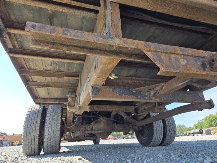 #5013-•-2015-chevrolet-4500-box-truck-image-33