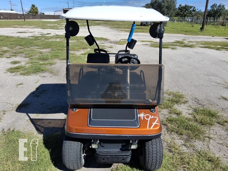 1997-club-car-48v-electric-image-1