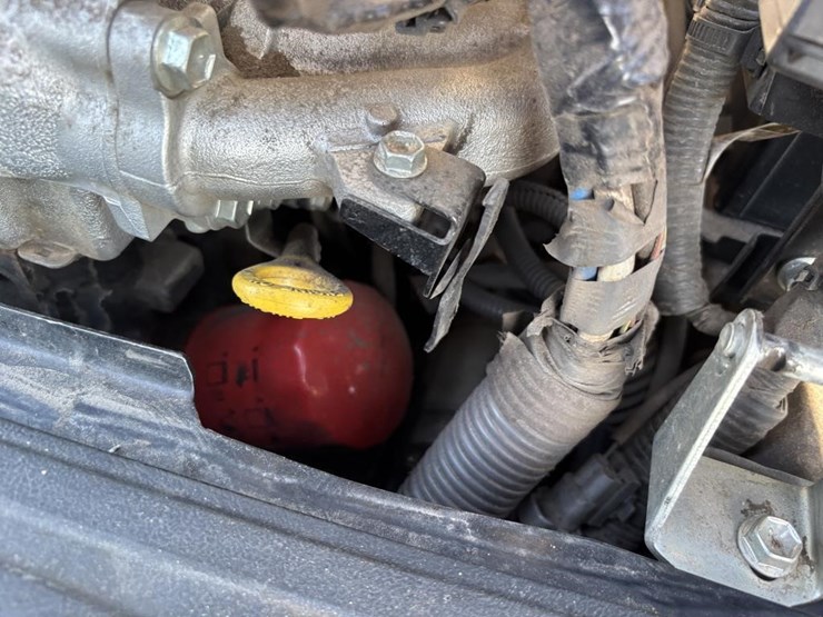 2015-toyota-8fdu30-image-32