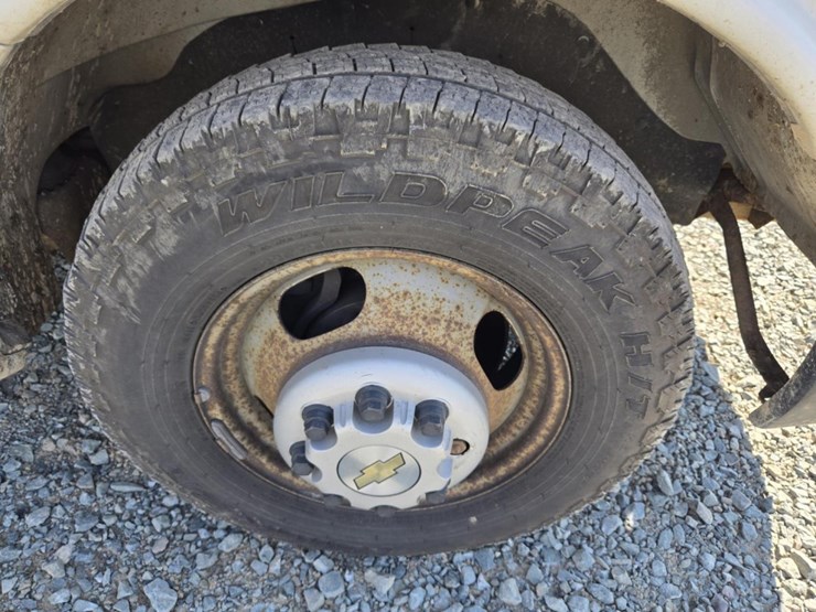 #5013-•-2015-chevrolet-4500-box-truck-image-82