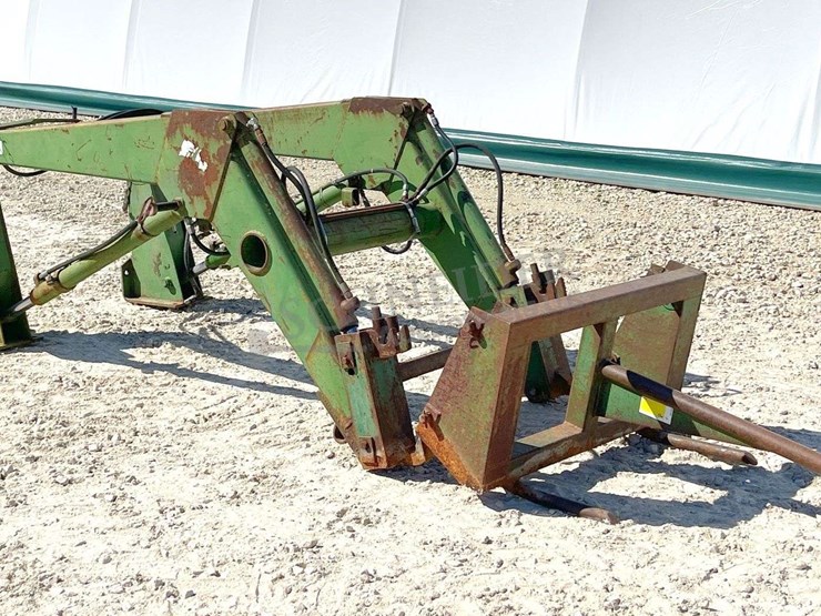 john-deere-148-image-1