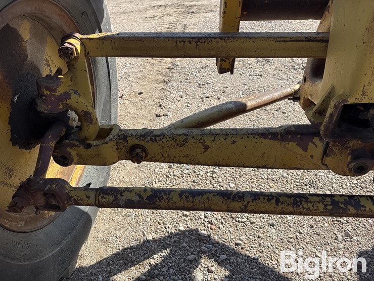 caterpillar-12-image-14