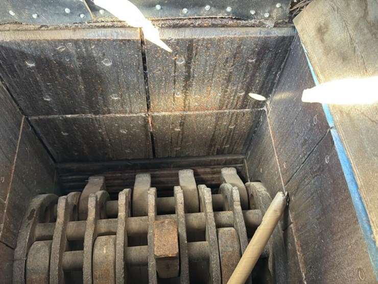 #122-•-jeffrey-hammer-hog-grinder-set-up-image-16