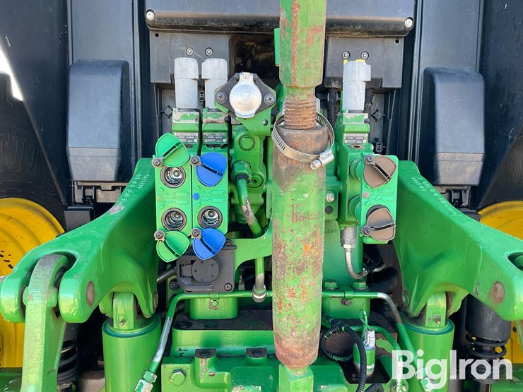 john-deere-6175m-image-11