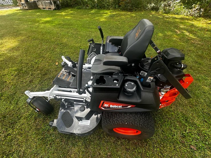 #144-•-2024-bobcat-zt7000-mower-image-9