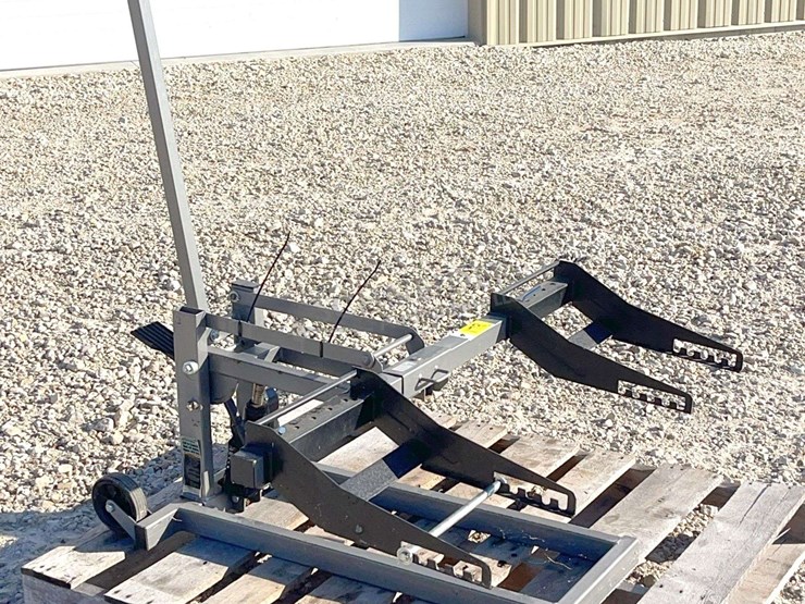 pittsburgh-300-lb.-mower/atv-lift-image-1