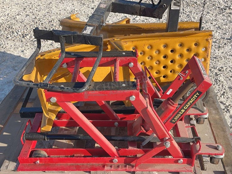 mower-lift,-motorcycle-lift-&-car-ramps-image-6