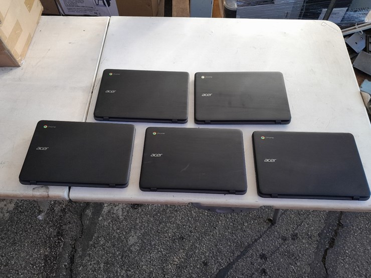 lot#--acer-chromebooks-image-1