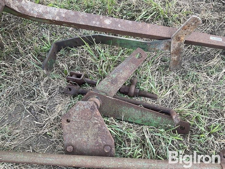 john-deere-100-image-10