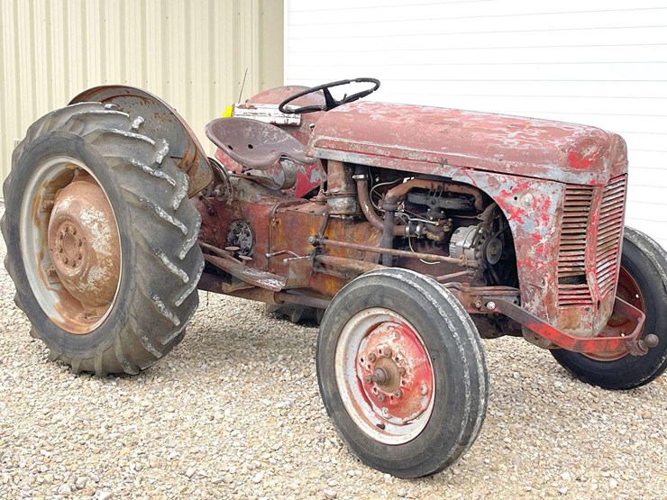 ferguson-to20-image-1