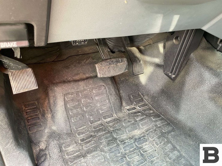 2011-ford-f450-image-42