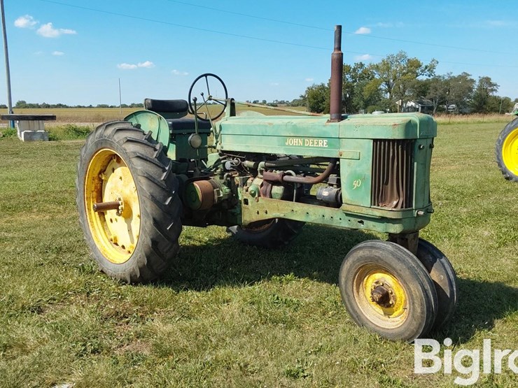 1955-john-deere-50-image-3