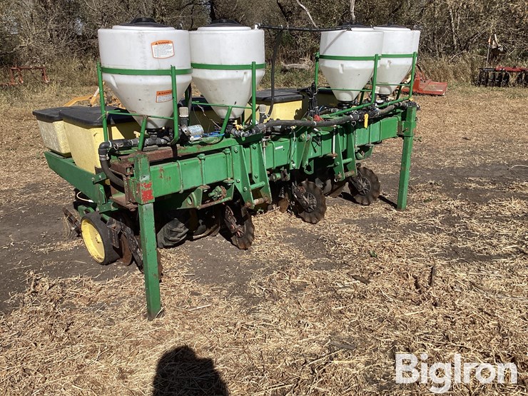 john-deere-7000-image-3