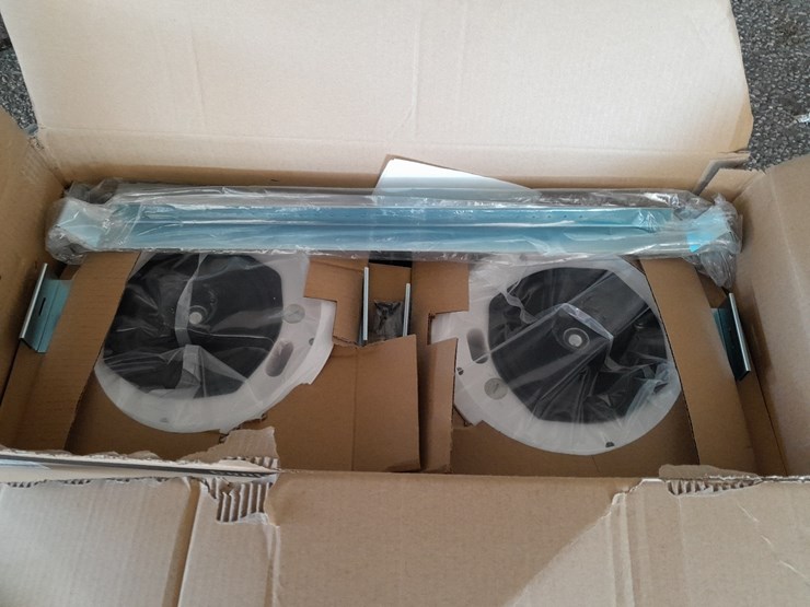 lot#--jbl-control-26ct-background/foreground-ceiling-speaker-image-2