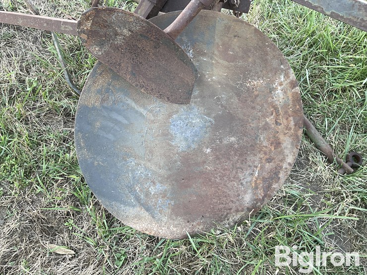 john-deere-100-image-6