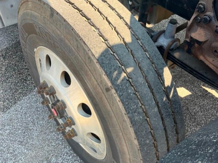 2018-western-star-4900-image-13