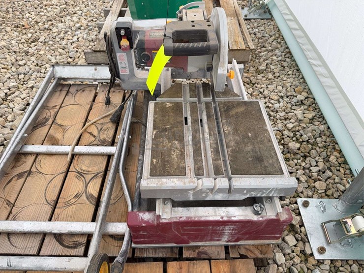 chicago-electric-10"-tile-&-brick-saw-on-stand-image-4
