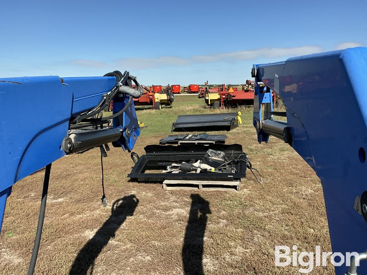 new-holland-840tl-image-16