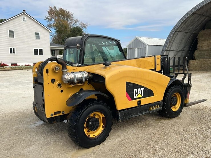 #102-•-2015-cat-th225c-telehandler-image-3