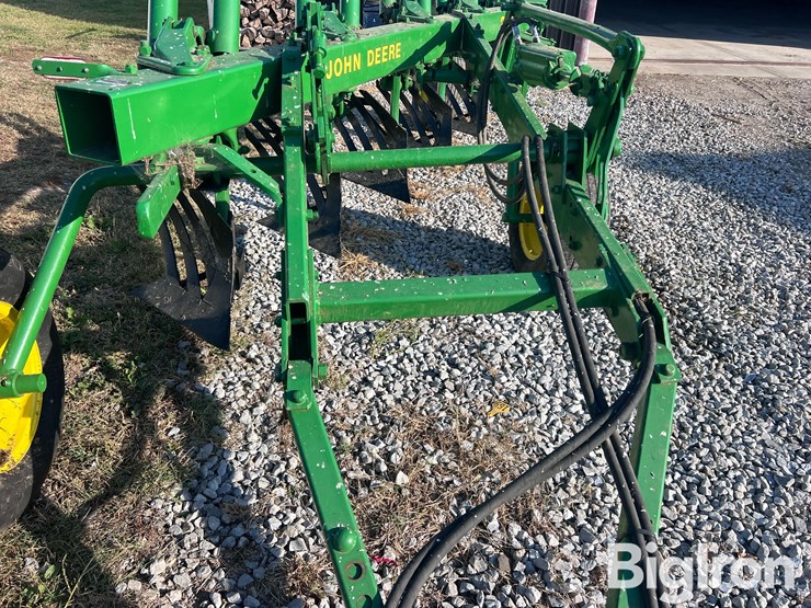 john-deere-5-image-18