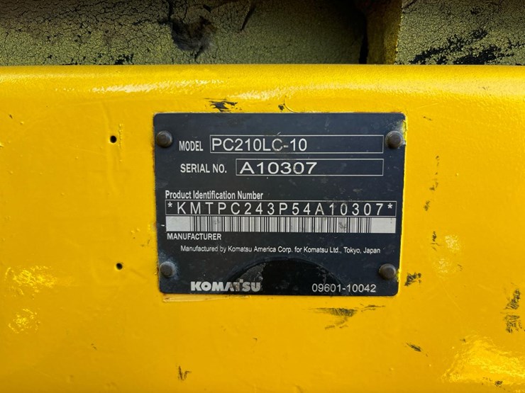 2014-komatsu-pc210-lc-10-image-39