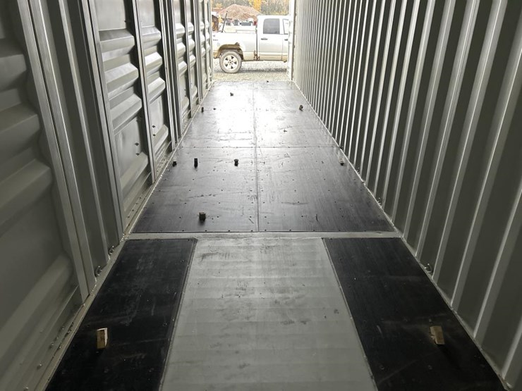 #6458-•-40‘-(5)-door-shipping-container-image-18