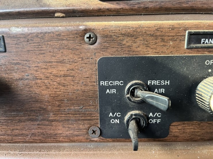 #5001-•-1988-freightliner-mb80-tandem-axle-dump-truck-image-52