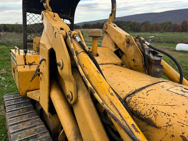 john-deere-350-image-28