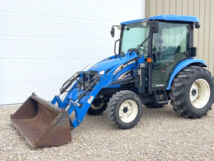 new-holland-tc45da-image-3