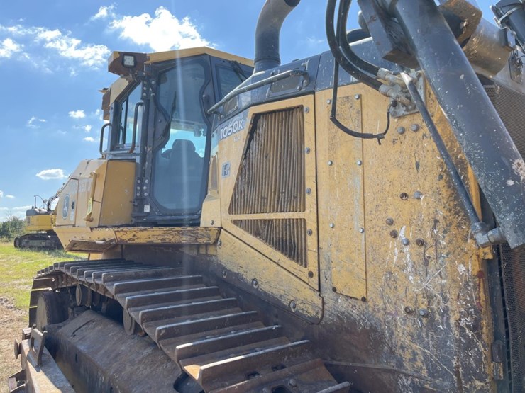 john-deere-1050-image-24