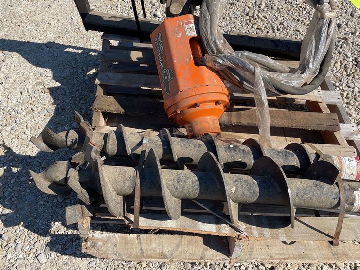 unused-skid-pro-skid-steer-auger-w/-2-augers,-from-the-estate-of-dr.-ken-buchmann-image-7