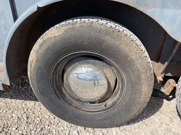 1976-snct-16'-stock-trailer-image-17