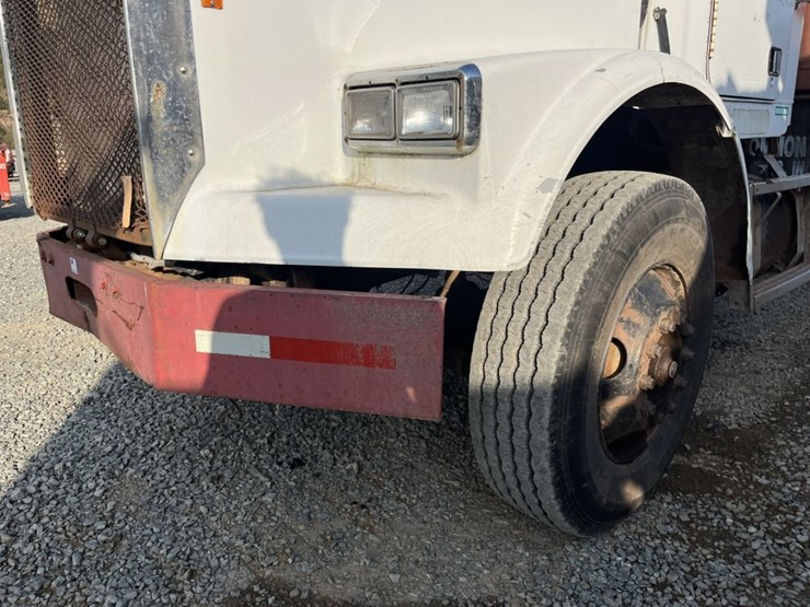 #5001-•-1988-freightliner-mb80-tandem-axle-dump-truck-image-10