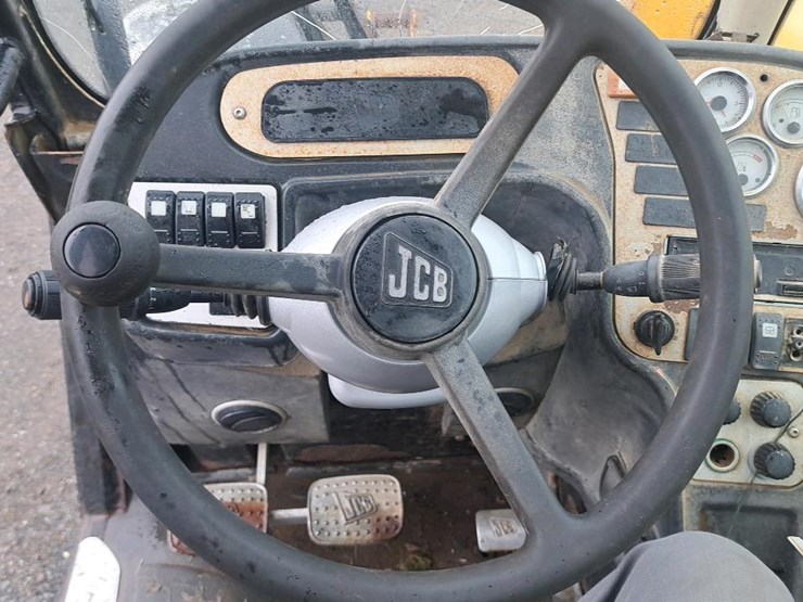 2004-jcb-535-60-image-15