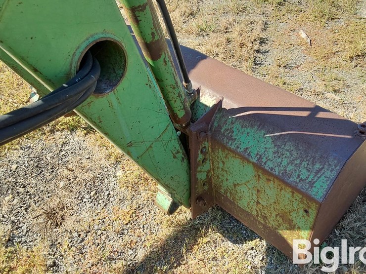 john-deere-148-image-17