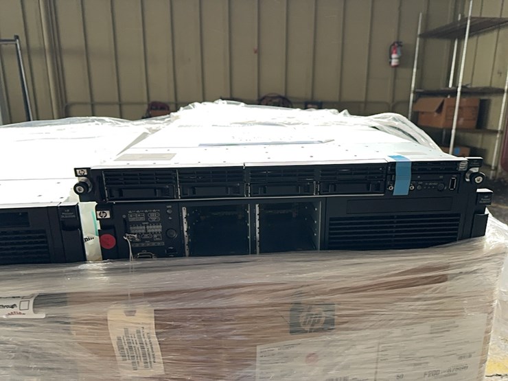 lot#--pallet-of-servers-image-3